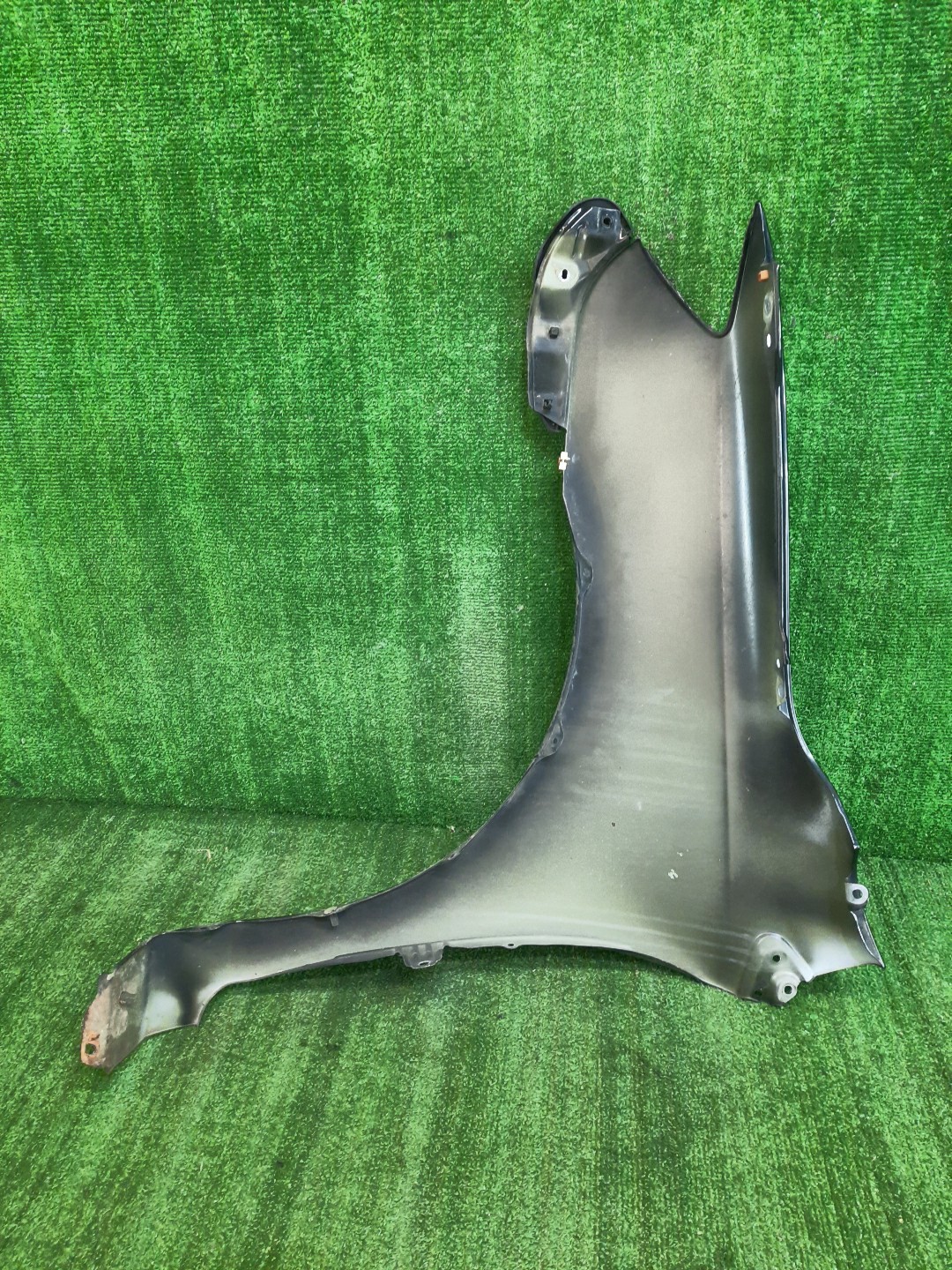 Крыло правое переднее TOYOTA COROLLA FIELDER, COROLLA  AXIO ZRE144G, ZRE142G, NZE144G, NZE141G, NZE141, NZE144, ZRE142, ZRE144 8963 4 ракурс