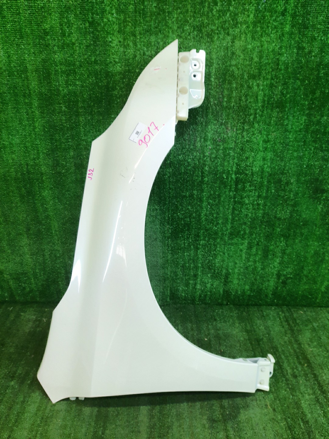 Крыло правое переднее NISSAN TEANA TNJ32, PJ32, J32 9017 1 ракурс Крыло правое переднее NISSAN TEANA TNJ32, PJ32, J32 9017 1 ракурс