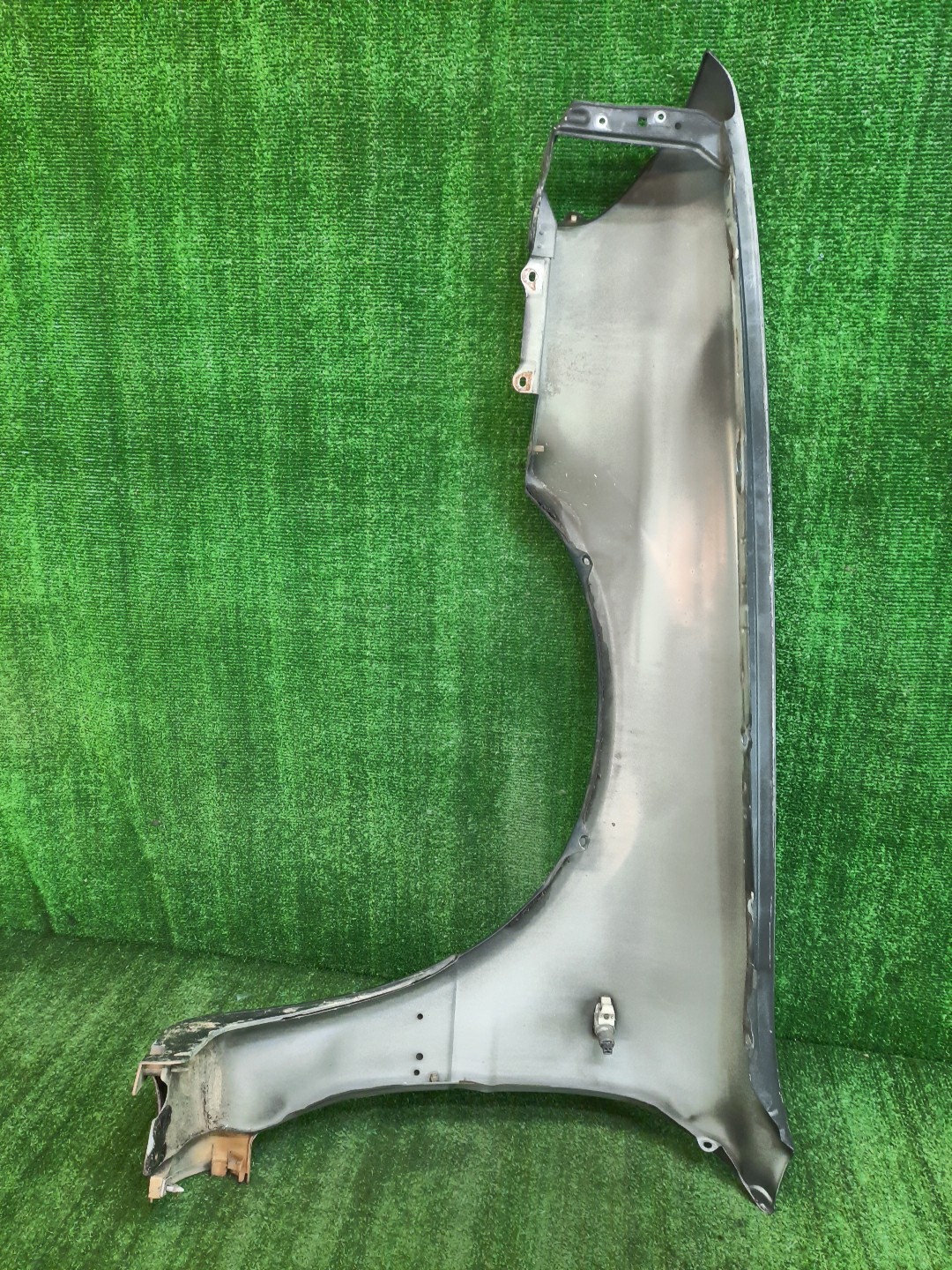 Крыло правое переднее MITSUBISHI DIAMANTE F25A, F12A, F13A, F15A, F17A, F27A, F11A, GL3W 9237 5 ракурс