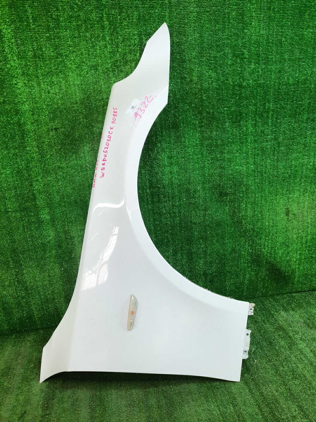Крыло правое переднее BMW 5-Series, 530i, 540i, 520i, 523i, 525i, 530xi, 545i, 550i, 525xi E61, E60 9322 1 ракурс
