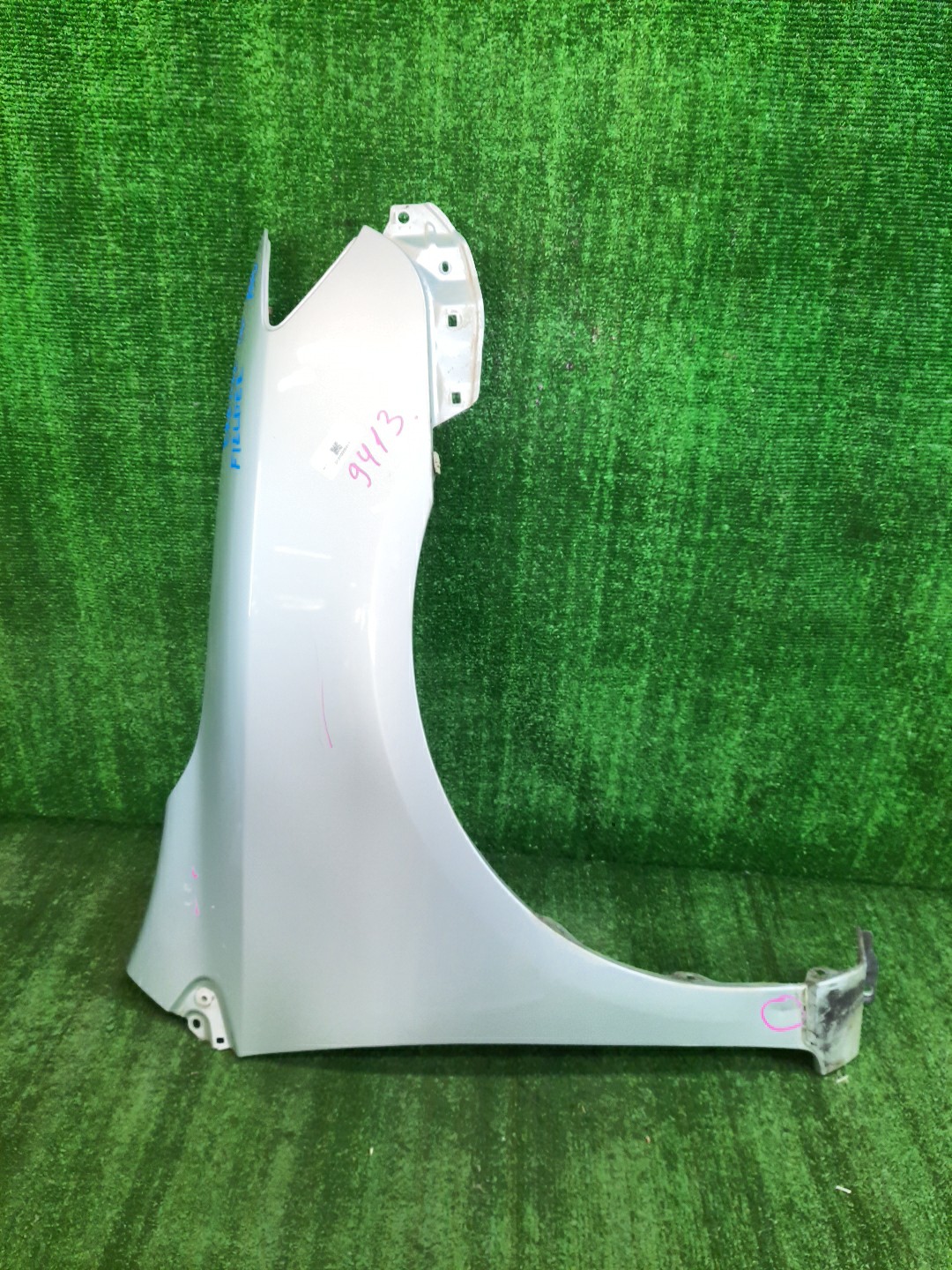 Крыло правое переднее TOYOTA COROLLA FIELDER, COROLLA  AXIO ZRE144G, ZRE142G, NZE144G, NZE141G, NZE141, NZE144, ZRE142, ZRE144 9413 1 ракурс