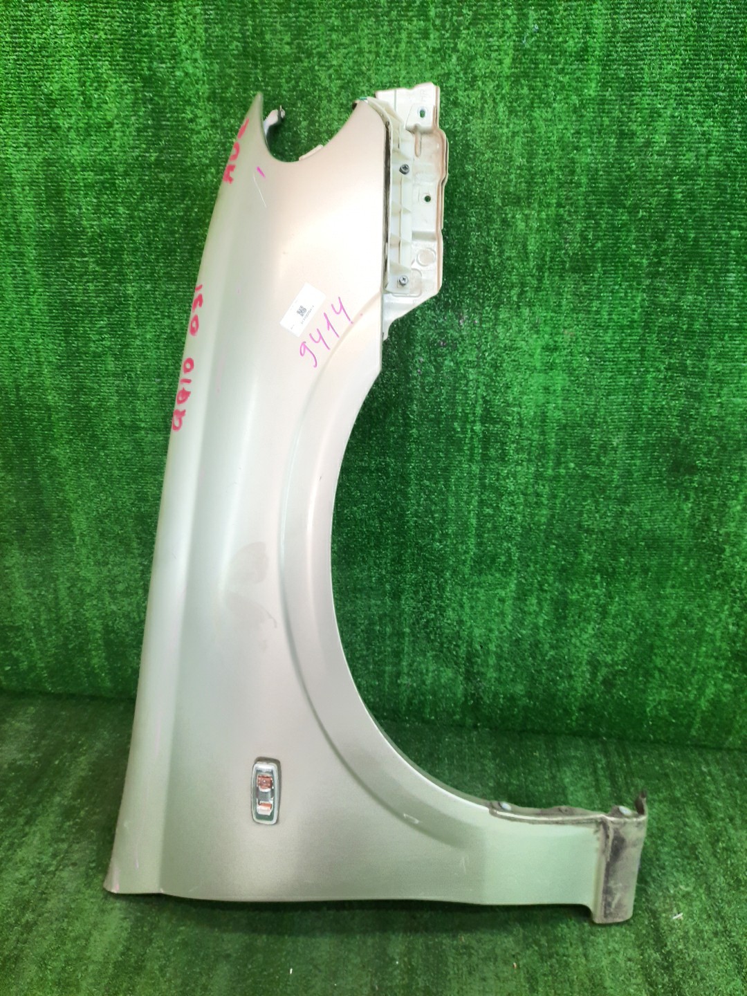 Крыло правое переднее NISSAN BLUEBIRD SYLPHY G10, QG10, FG10, TG10, QNG10 9414 1 ракурс