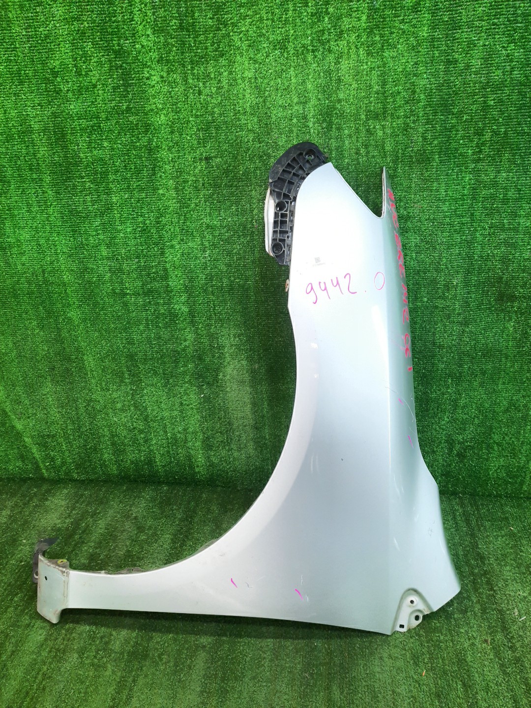 Крыло левое переднее TOYOTA COROLLA FIELDER, COROLLA  AXIO ZRE144G, ZRE142G, NZE144G, NZE141G, NZE141, NZE144, ZRE142, ZRE144 9442 1 ракурс