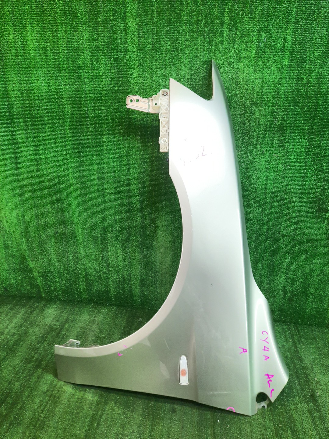 Крыло левое переднее MITSUBISHI LANCER, GALANT FORTIS CY4A, CY2A, CY3A, CY6A, CX6A, CX4A, CX3A 9552 1 ракурс