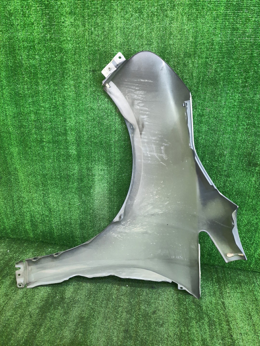 Крыло правое переднее MITSUBISHI GRANDIS NA4W 9799 3 ракурс