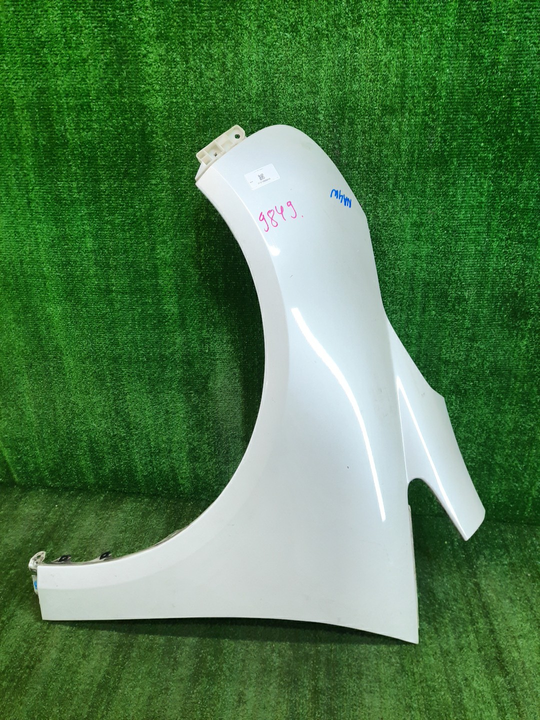 Крыло левое переднее MITSUBISHI GRANDIS NA4W 9849 1 ракурс