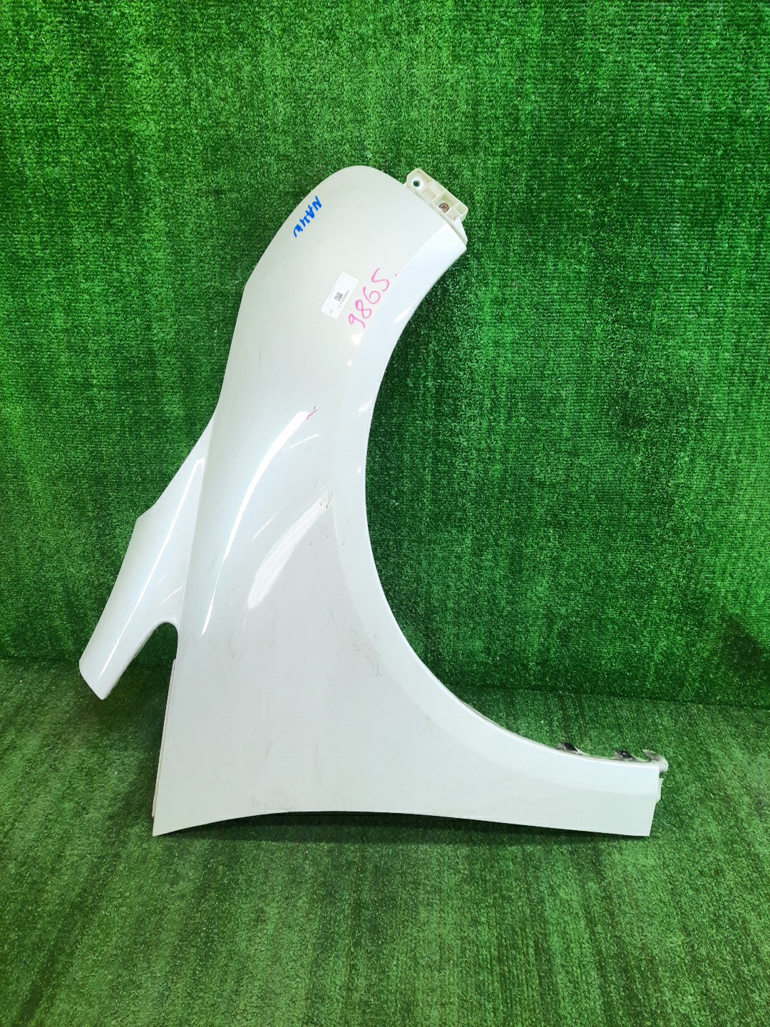 Крыло правое переднее MITSUBISHI GRANDIS NA4W 9865 1 ракурс