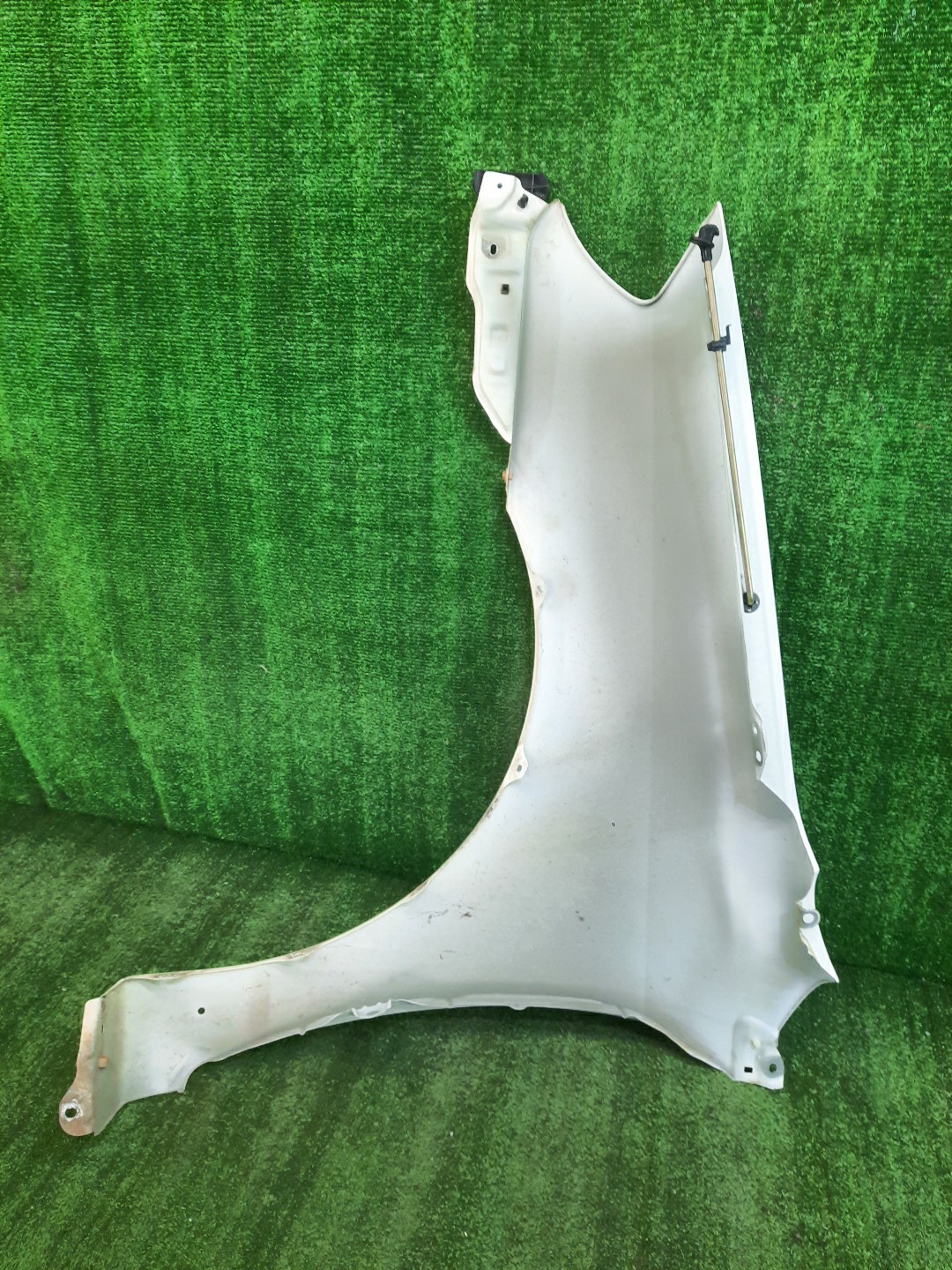 Крыло правое переднее TOYOTA COROLLA NZE121 10026 3 ракурс