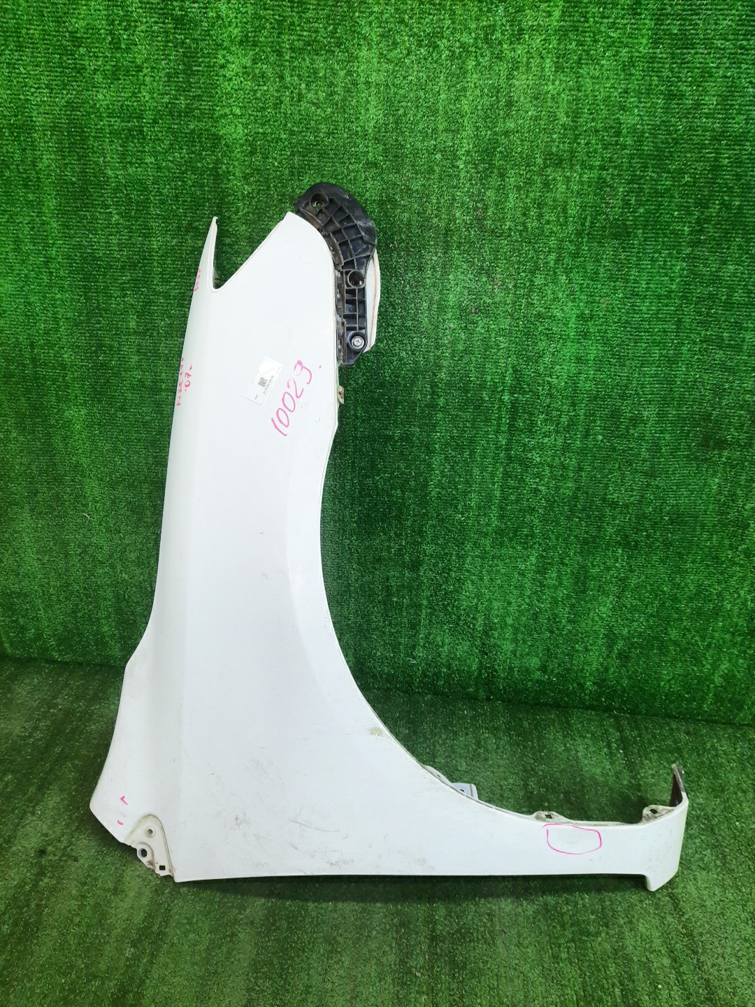Крыло правое переднее TOYOTA COROLLA FIELDER, COROLLA  AXIO ZRE144G, ZRE142G, NZE144G, NZE141G, NZE141, NZE144, ZRE142, ZRE144 10029 1 ракурс
