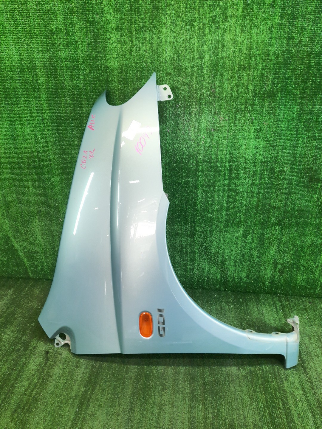 Крыло правое переднее MITSUBISHI MIRAGE DINGO CQ2A 10049 1 ракурс