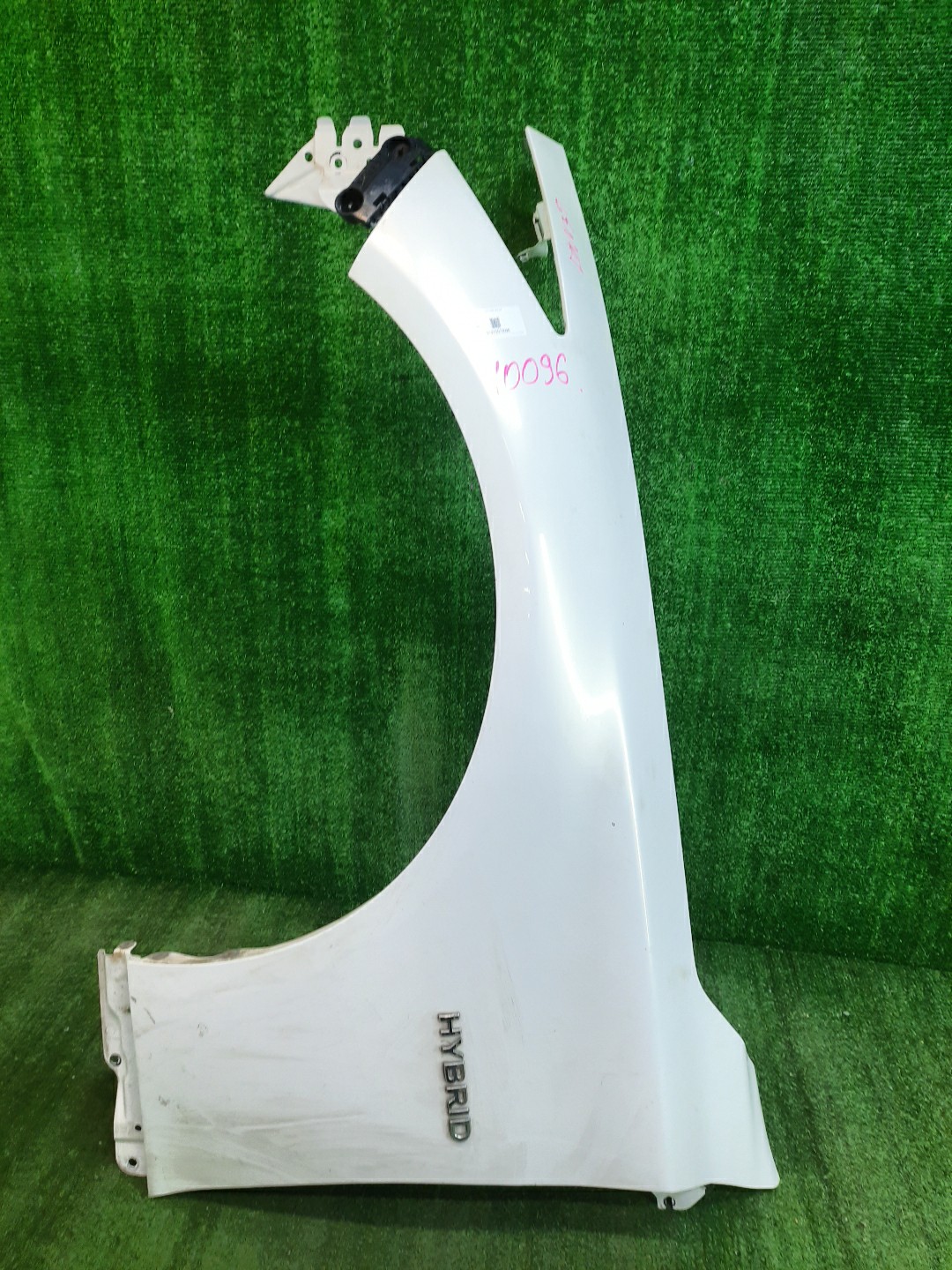 Крыло левое переднее NISSAN SKYLINE HNV37 10096 1 ракурс Крыло левое переднее NISSAN SKYLINE HNV37 10096 1 ракурс