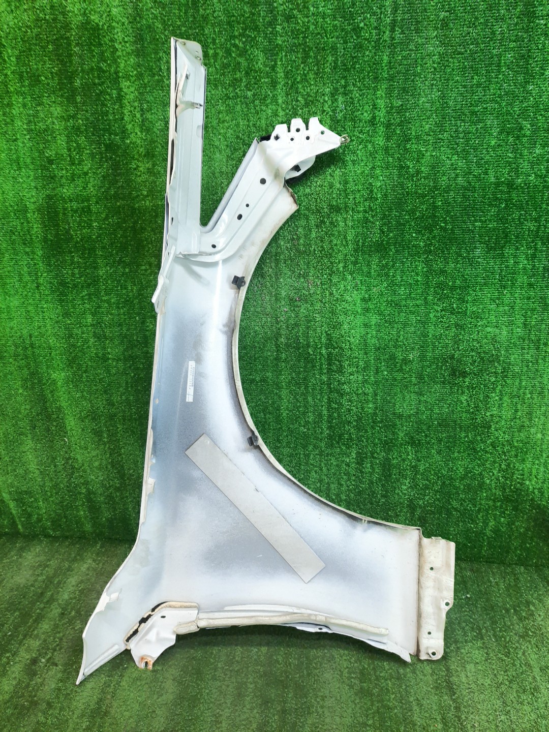 Крыло левое переднее NISSAN SKYLINE HNV37 10096 2 ракурс Крыло левое переднее NISSAN SKYLINE HNV37 10096 2 ракурс