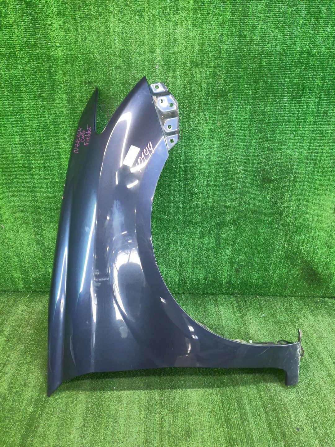 Крыло правое переднее TOYOTA COROLLA FIELDER, COROLLA  AXIO ZRE162G, NZE164G, NZE161G, NKE165G, NRE161G, NZE161, NZE164, NRE161, NKE165, NRE160 10144 1 ракурс