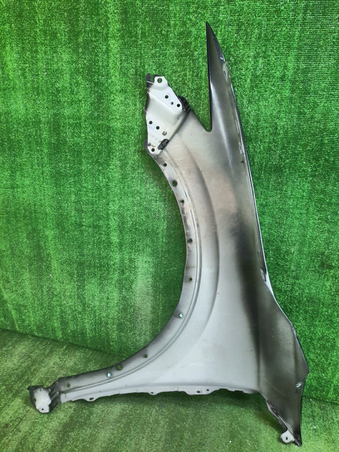 Крыло правое переднее MAZDA CX-8, CX-5 KG2P, KG5P, KF5P, KF2P, KFEP 10150 5 ракурс