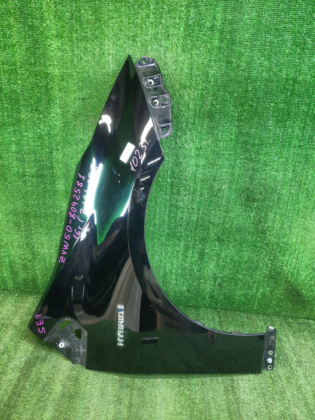 Крыло правое переднее TOYOTA PRIUS ZVW50, ZVW51, ZVW55 10231 1 ракурс