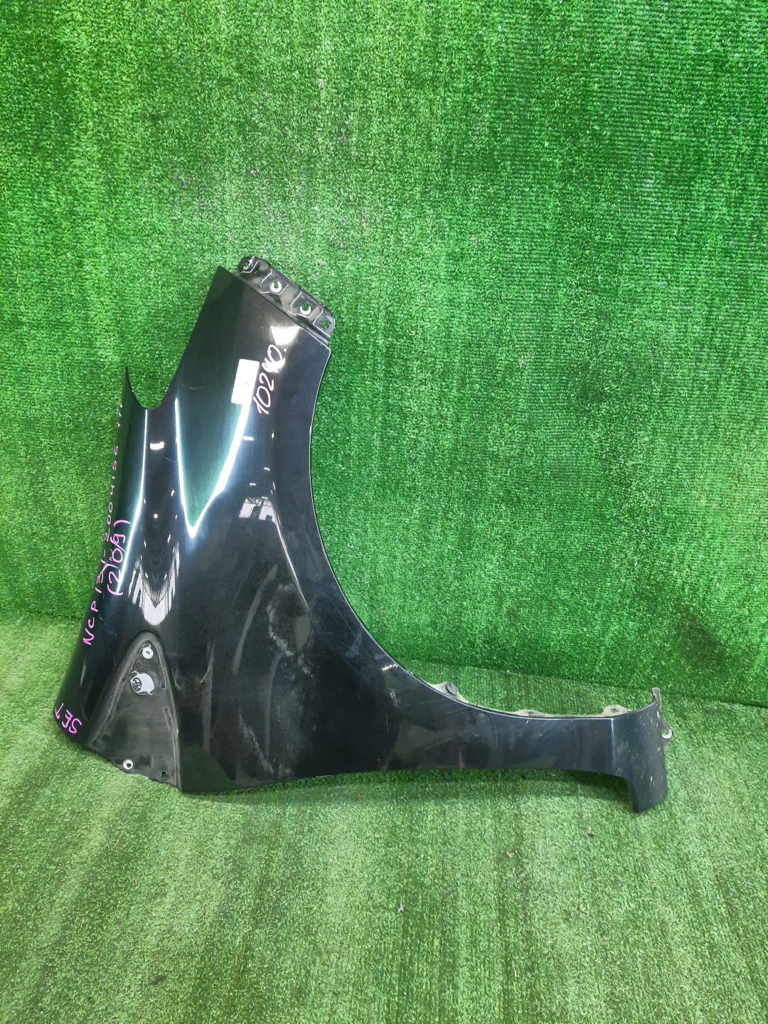 Крыло правое переднее TOYOTA VITZ, YARIS KSP130, NSP130, NSP135, NCP131 10240 1 ракурс