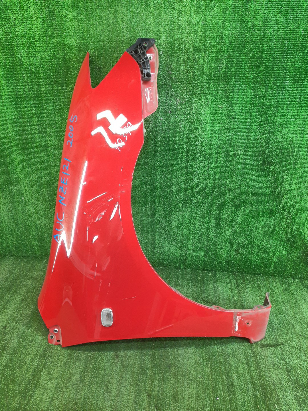 Крыло правое переднее TOYOTA COROLLA NZE121 10379 1 ракурс