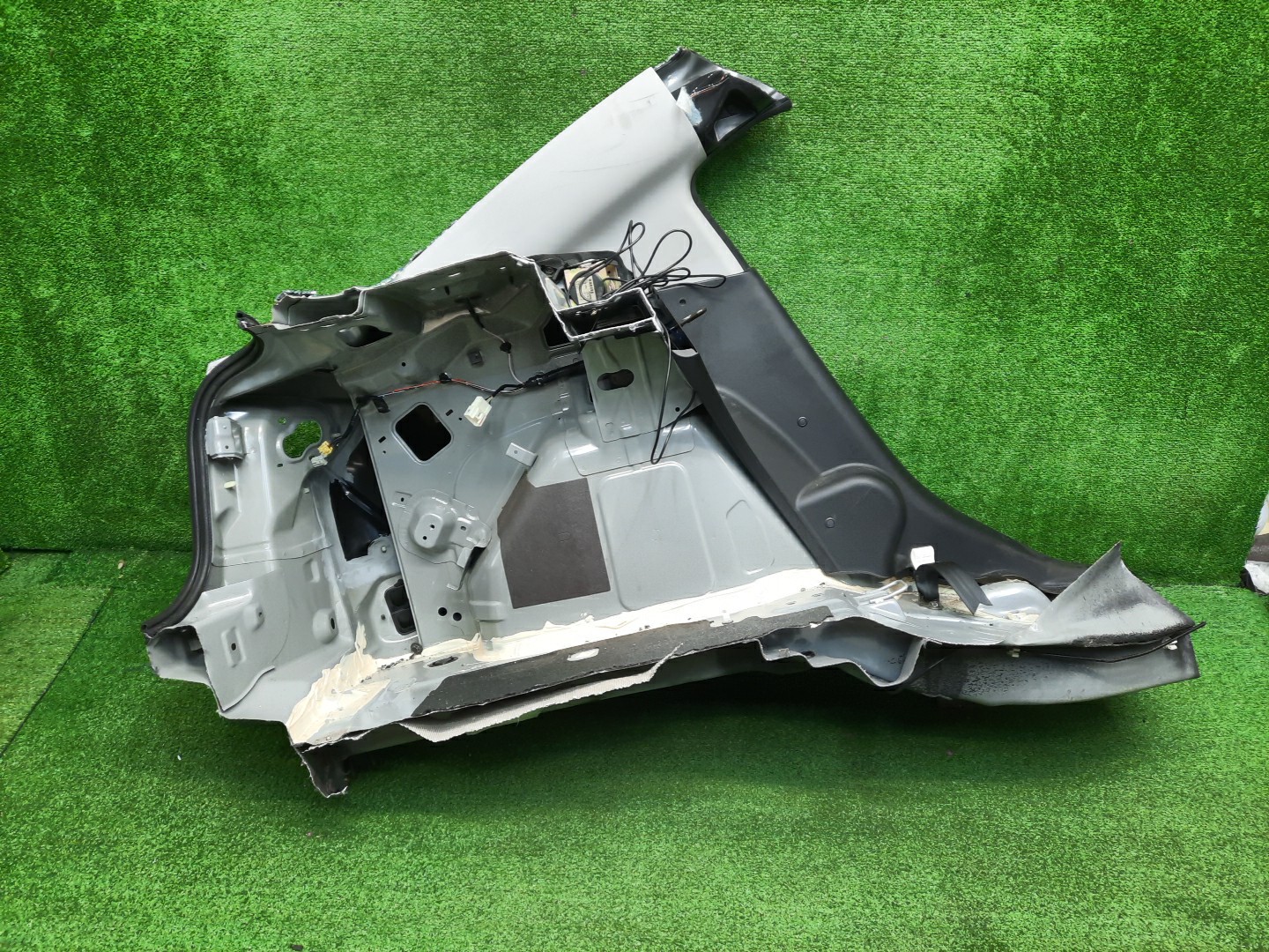 Крыло левое заднее MAZDA AXELA, MAZDA 3, 3 BK5P, BK3P, BKEP, BK SEDAN 5 ракурс