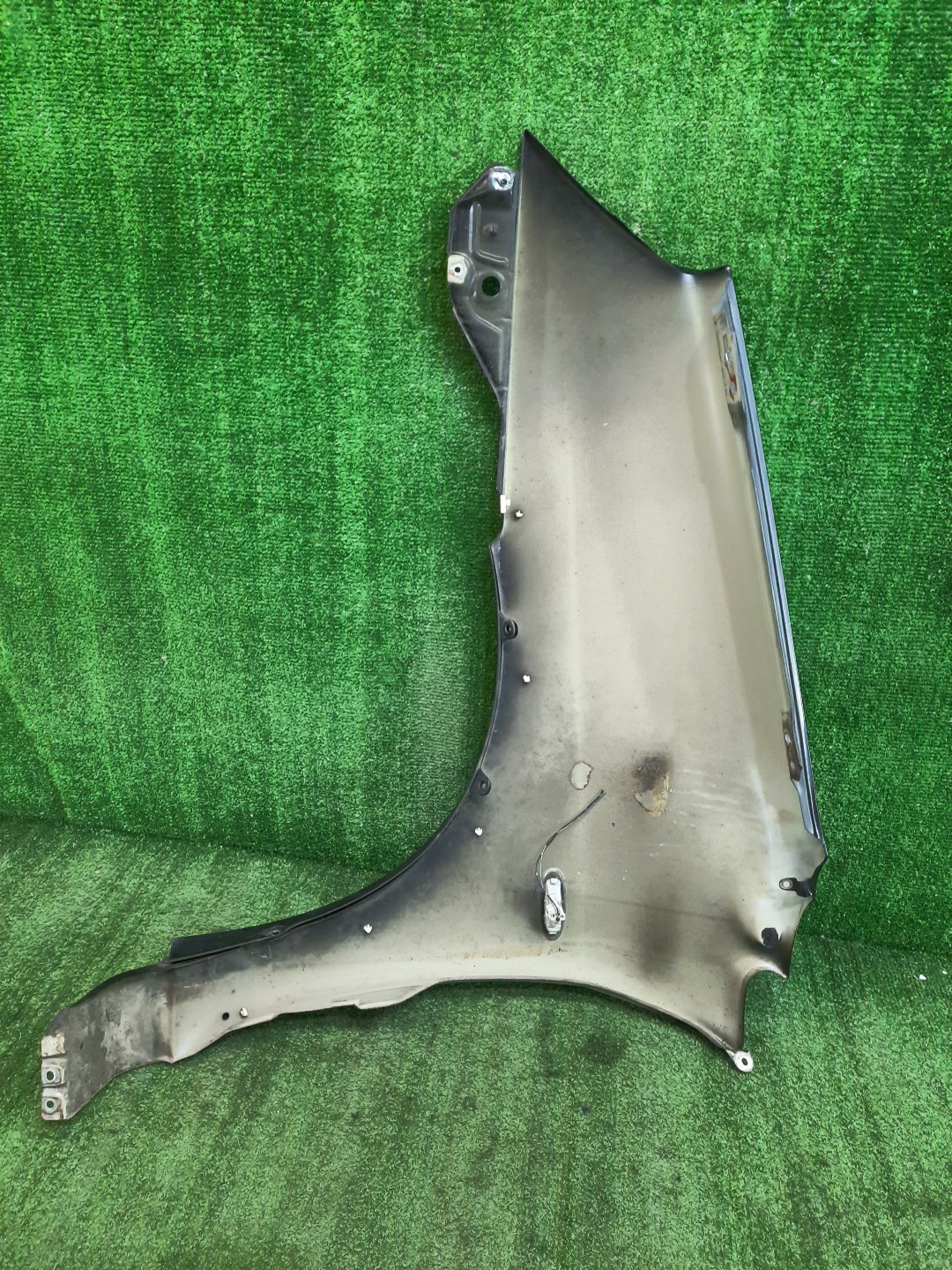 Крыло правое переднее SUZUKI AERIO RC51S, RB21S, RA21S, RD51S 10481 3 ракурс