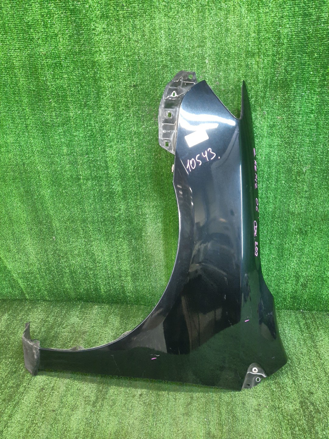 Крыло левое переднее TOYOTA COROLLA FIELDER, COROLLA  AXIO ZRE144G, ZRE142G, NZE144G, NZE141G, NZE141, NZE144, ZRE142, ZRE144 10543 1 ракурс