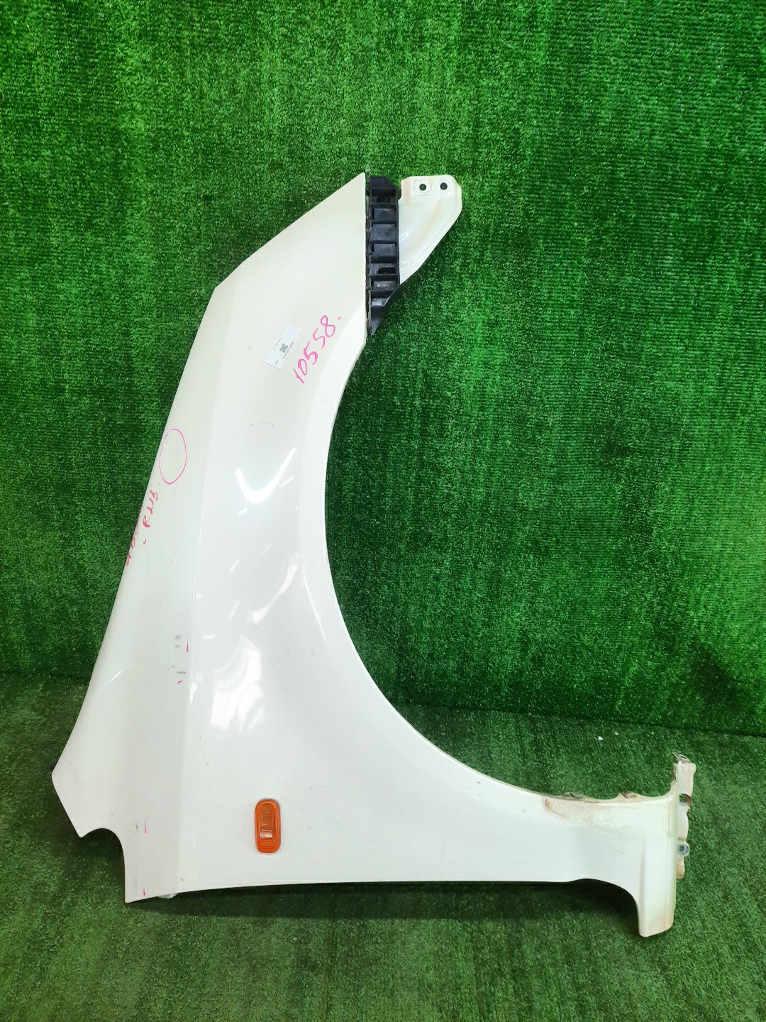 Крыло правое переднее HONDA STREAM RN2, RN1, RN3, RN4, RN5 10558 1 ракурс