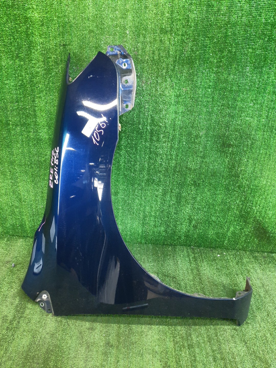 Крыло правое переднее TOYOTA COROLLA FIELDER, COROLLA  AXIO ZRE144G, ZRE142G, NZE144G, NZE141G, NZE141, NZE144, ZRE142, ZRE144 10561 1 ракурс