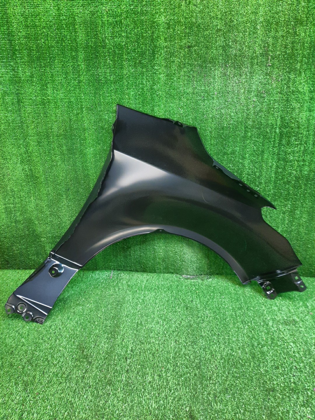 Крыло левое переднее TOYOTA YARIS GXPA16 G16E-GTS 53812-52600 2 ракурс