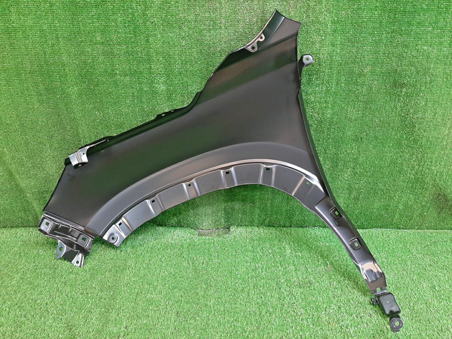 Крыло правое переднее HONDA WR-V DG5 60210-31X-J00ZZ 2 ракурс Крыло правое переднее HONDA WR-V DG5 60210-31X-J00ZZ 2 ракурс
