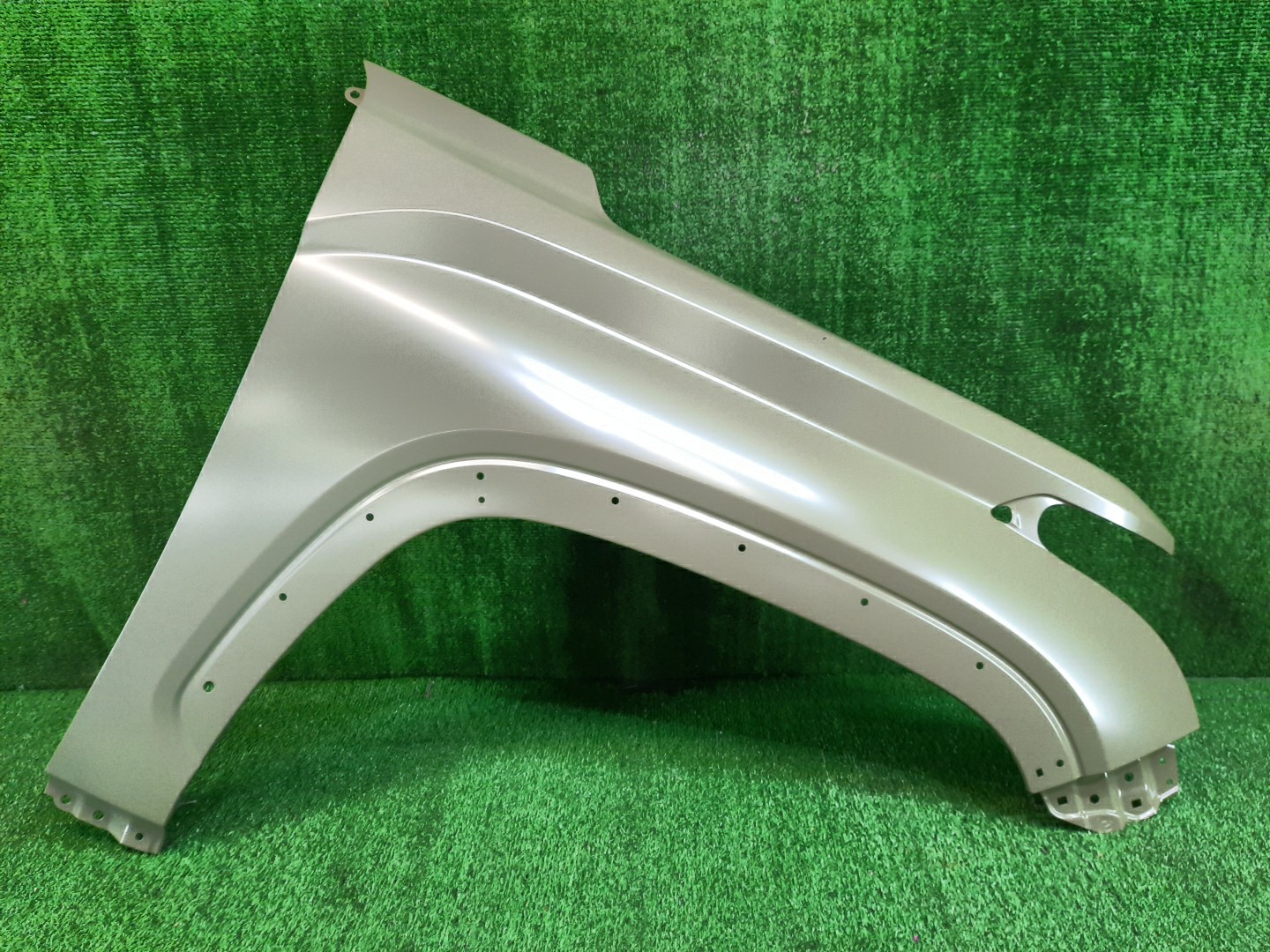Крыло правое переднее TOYOTA SEQUOIA VXKH85L 53811-0C120 1 ракурс
