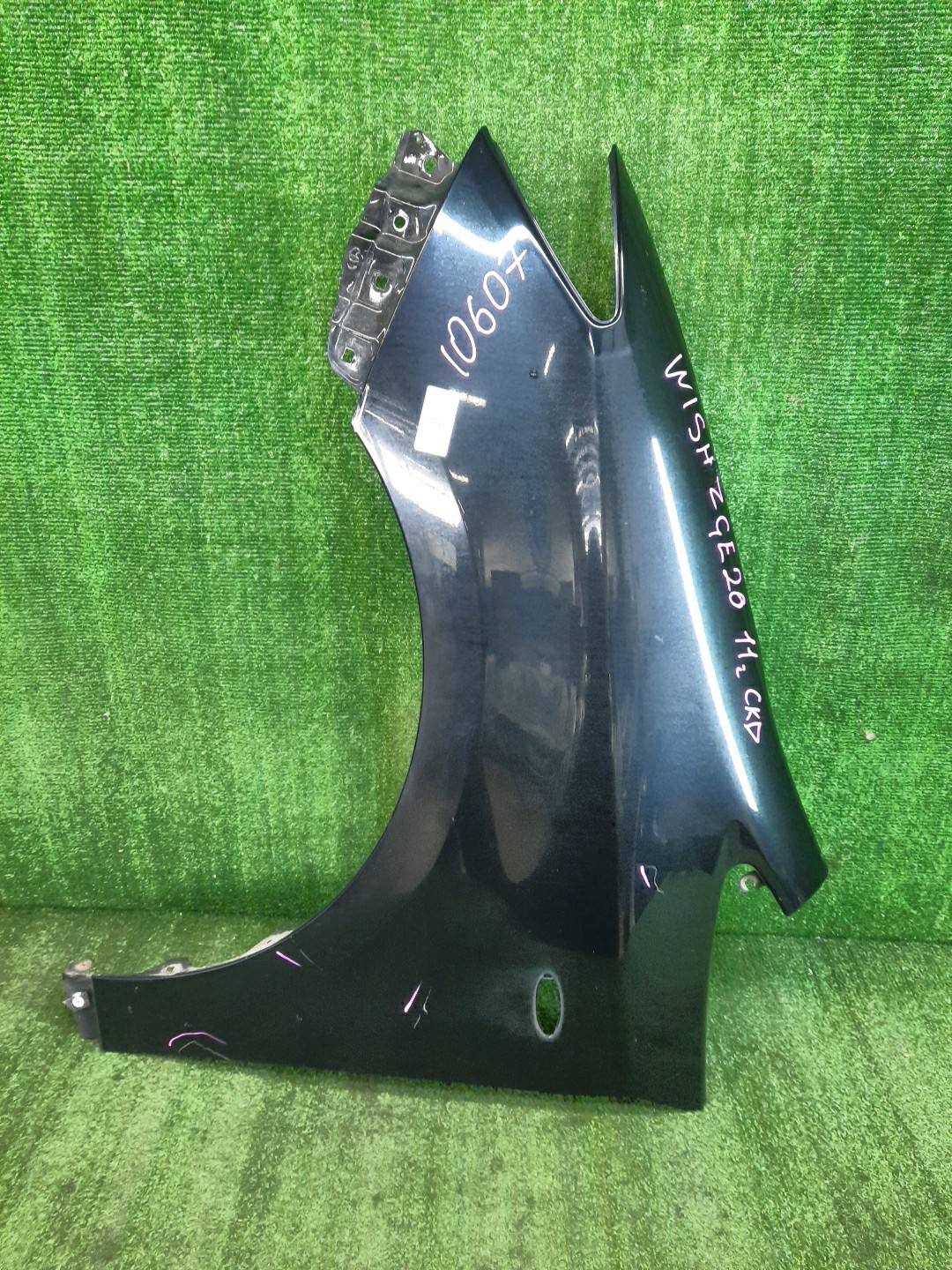Крыло левое переднее TOYOTA WISH ZGE20W, ZGE20G, ZGE25W, ZGE21G, ZGE22W, ZGE25G X 1 ракурс