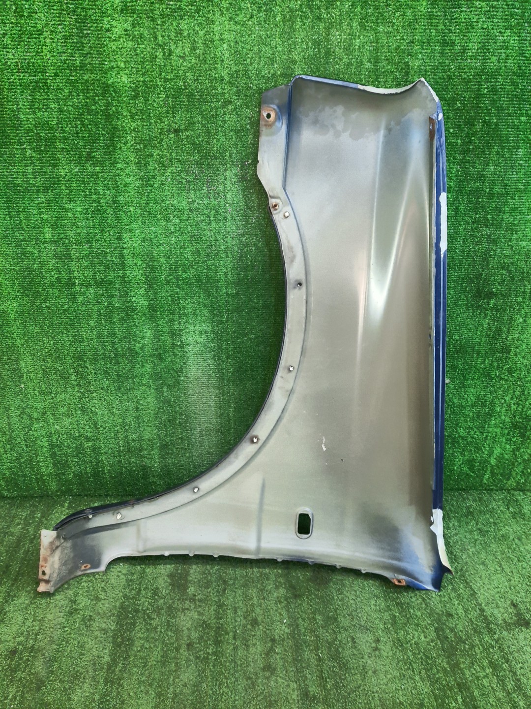 Крыло правое переднее SUZUKI JIMNY JB23W 10646 4 ракурс