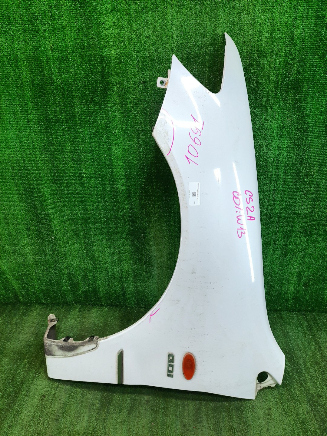 Крыло левое переднее MITSUBISHI LANCER CEDIA, LANCER CS2A, CS5W, CS5A, CS3W, CS9W, CS9A, CS1A, CS2W, CS2V, CS3A, CS6A 10691 1 ракурс