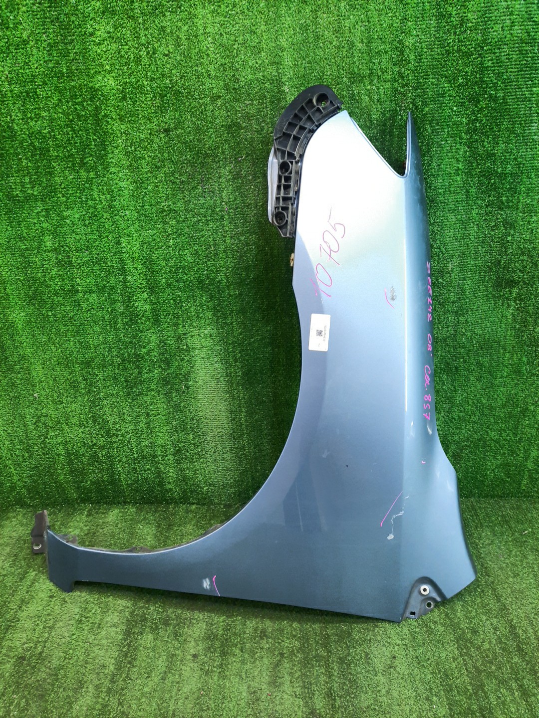 Крыло левое переднее TOYOTA COROLLA FIELDER, COROLLA  AXIO ZRE144G, ZRE142G, NZE144G, NZE141G, NZE141, NZE144, ZRE142, ZRE144 10705 1 ракурс