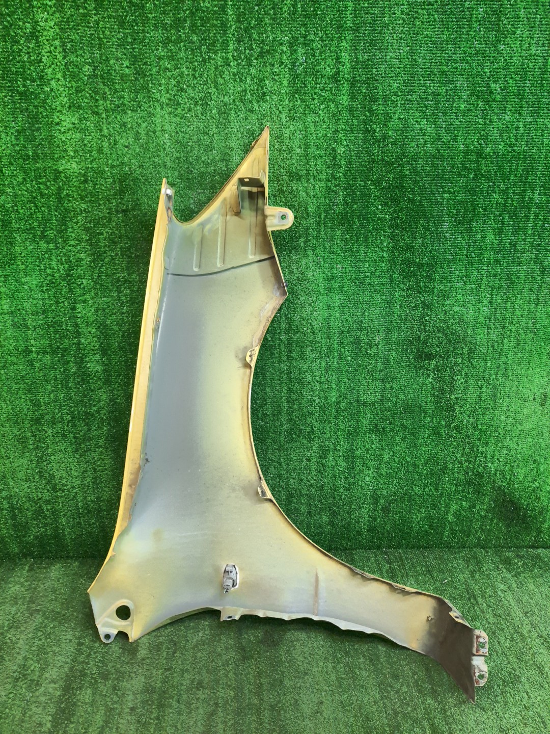Крыло левое переднее MITSUBISHI LANCER CEDIA, LANCER CS2A, CS5W, CS5A, CS3W, CS9W, CS9A, CS1A, CS2W, CS2V, CS3A, CS6A 10707 4 ракурс