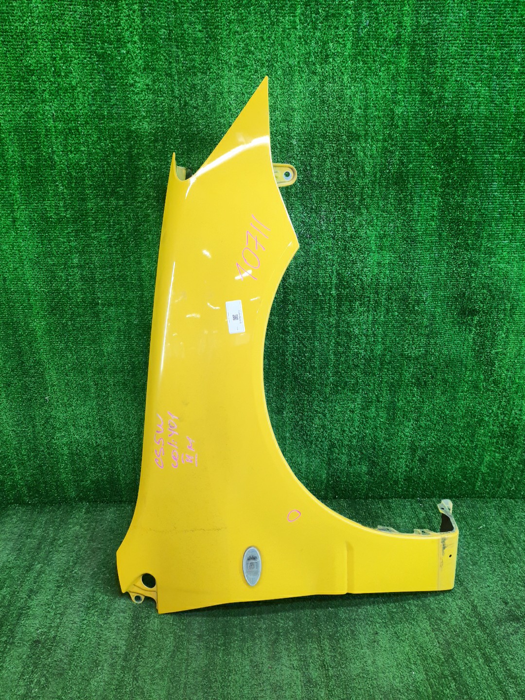 Крыло правое переднее MITSUBISHI LANCER CEDIA, LANCER CS2A, CS5W, CS5A, CS3W, CS9W, CS9A, CS1A, CS2W, CS2V, CS3A, CS6A 10711 1 ракурс