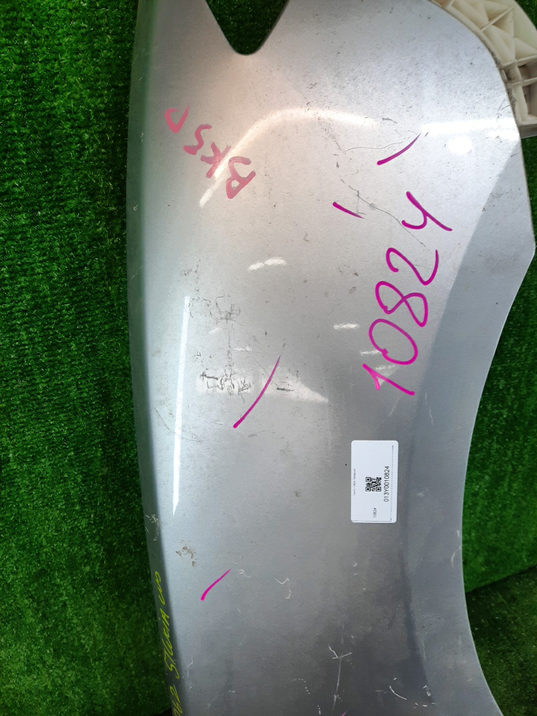 Крыло правое переднее MAZDA AXELA, MAZDA 3, 3 BK5P, BK3P, BKEP, BK SEDAN 2 ракурс