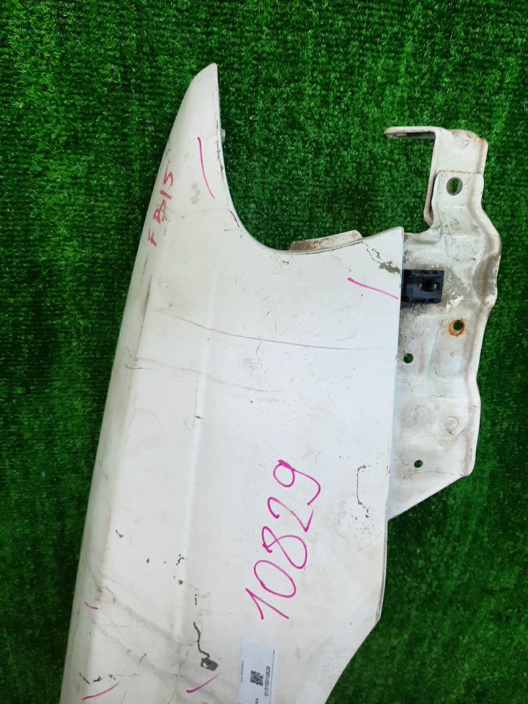 Крыло правое переднее NISSAN SUNNY B15, FB15, FNB15, QB15, SB15 10829 2 ракурс