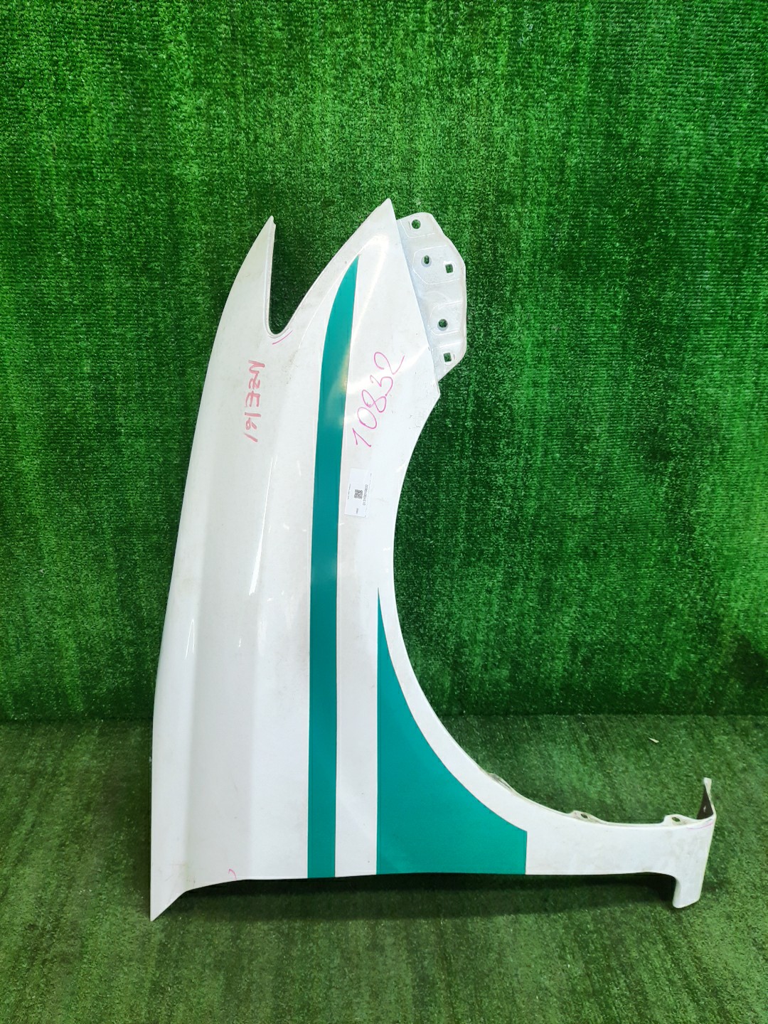 Крыло правое переднее TOYOTA COROLLA FIELDER, COROLLA  AXIO ZRE162G, NZE164G, NZE161G, NKE165G, NRE161G, NZE161, NZE164, NRE161, NKE165, NRE160 10832 1 ракурс