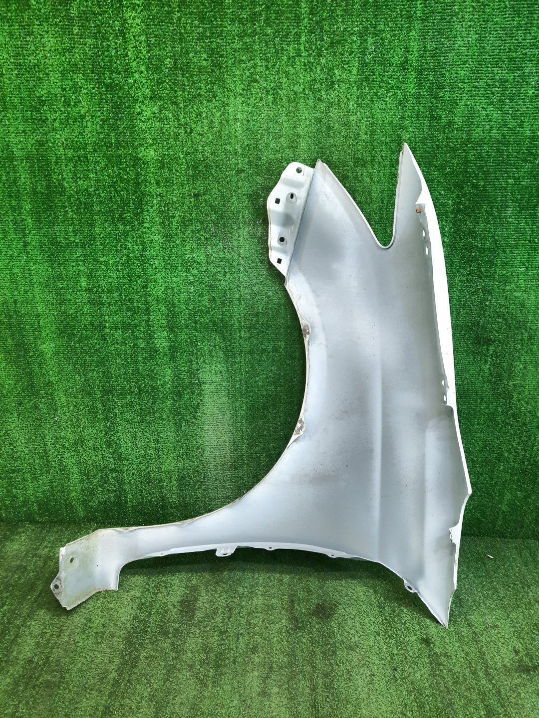 Крыло правое переднее TOYOTA COROLLA FIELDER, COROLLA  AXIO ZRE162G, NZE164G, NZE161G, NKE165G, NRE161G, NZE161, NZE164, NRE161, NKE165, NRE160 10832 4 ракурс