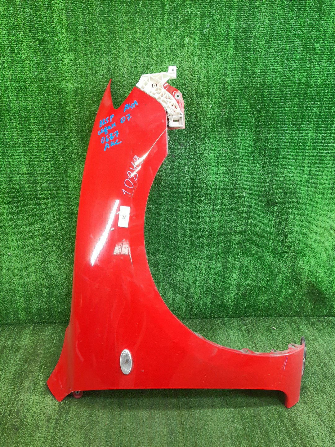 Крыло правое переднее MAZDA AXELA, MAZDA 3, 3 BK5P, BK3P, BKEP, BK SEDAN 1 ракурс