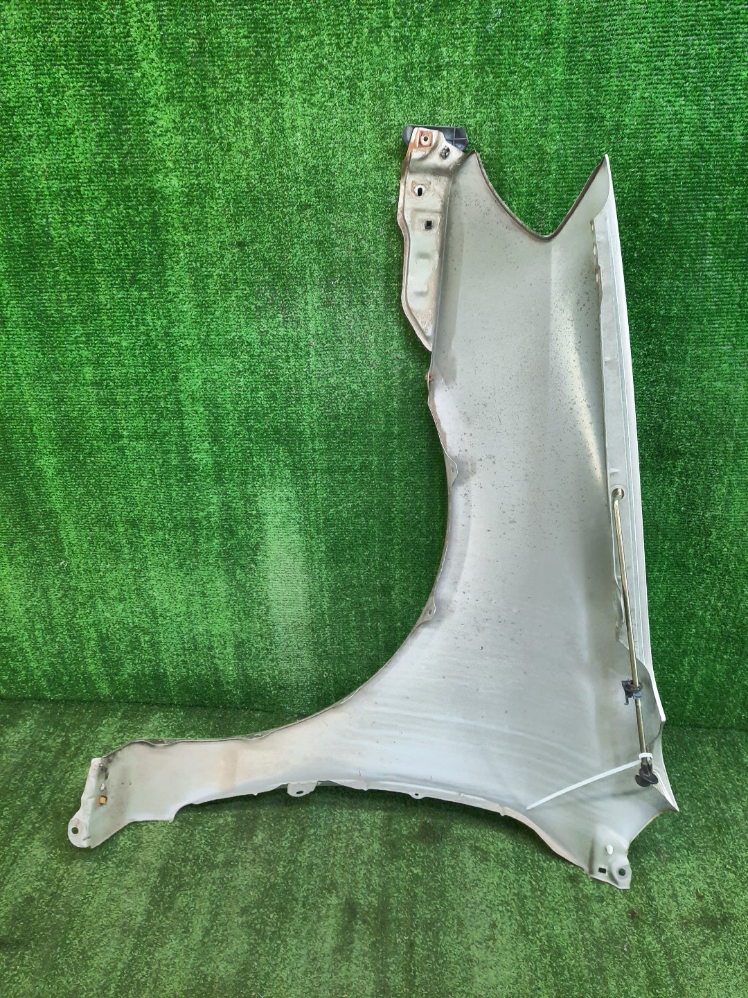 Крыло правое переднее TOYOTA COROLLA NZE121 10903 4 ракурс