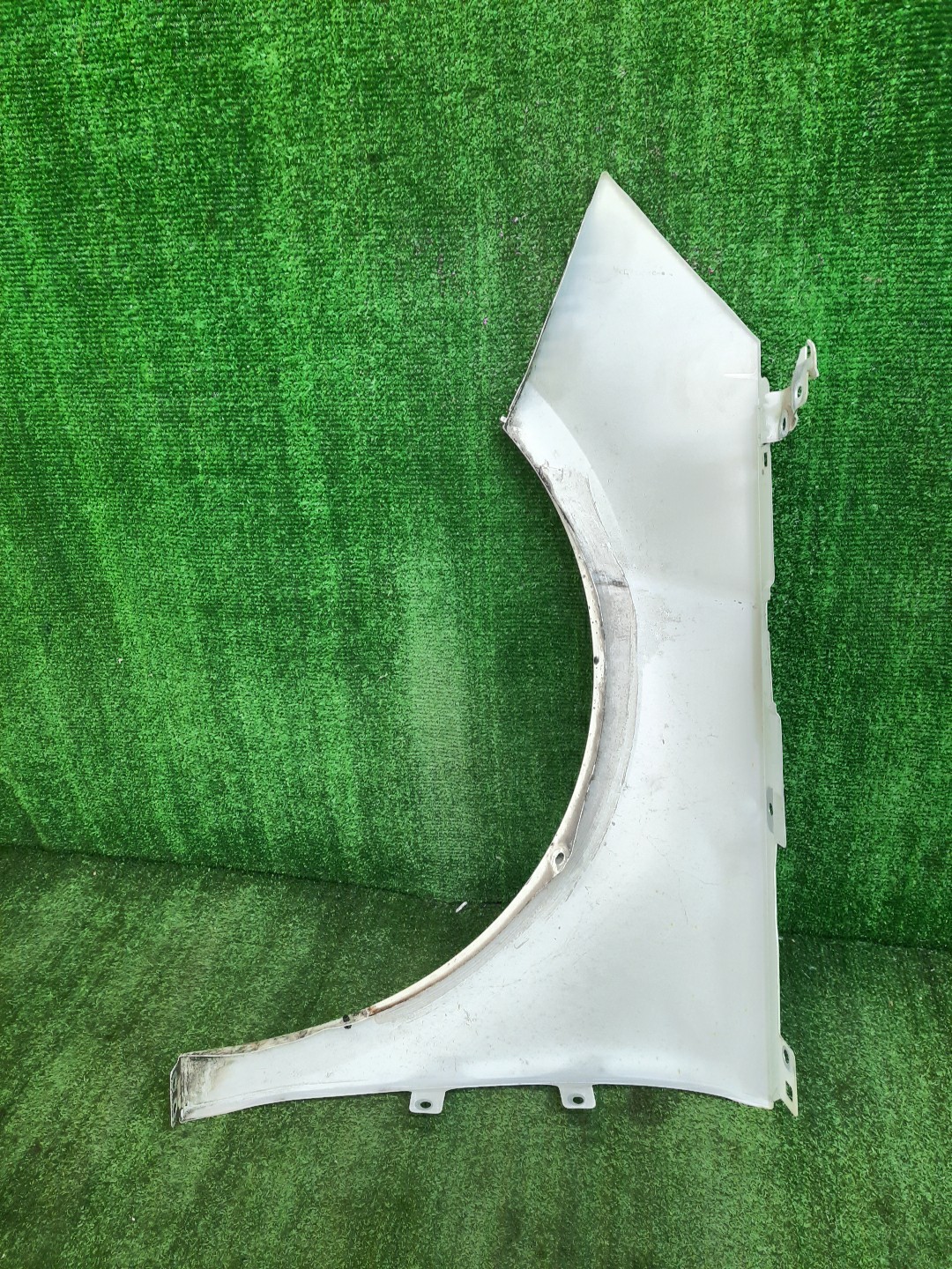 Крыло правое переднее AUDI A1 8X1 11001 3 ракурс