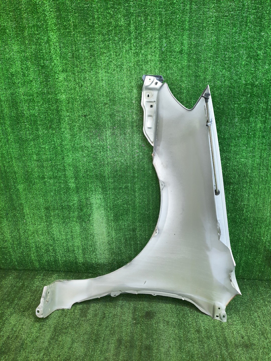 Крыло правое переднее TOYOTA COROLLA NZE121 11005 4 ракурс