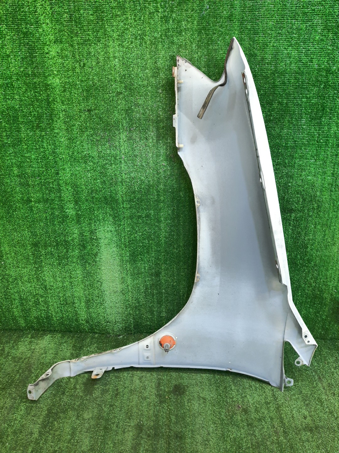 Крыло правое переднее MITSUBISHI RVR N71W, N61W, N64W, N74W, N64WG, N74WG 11098 2 ракурс