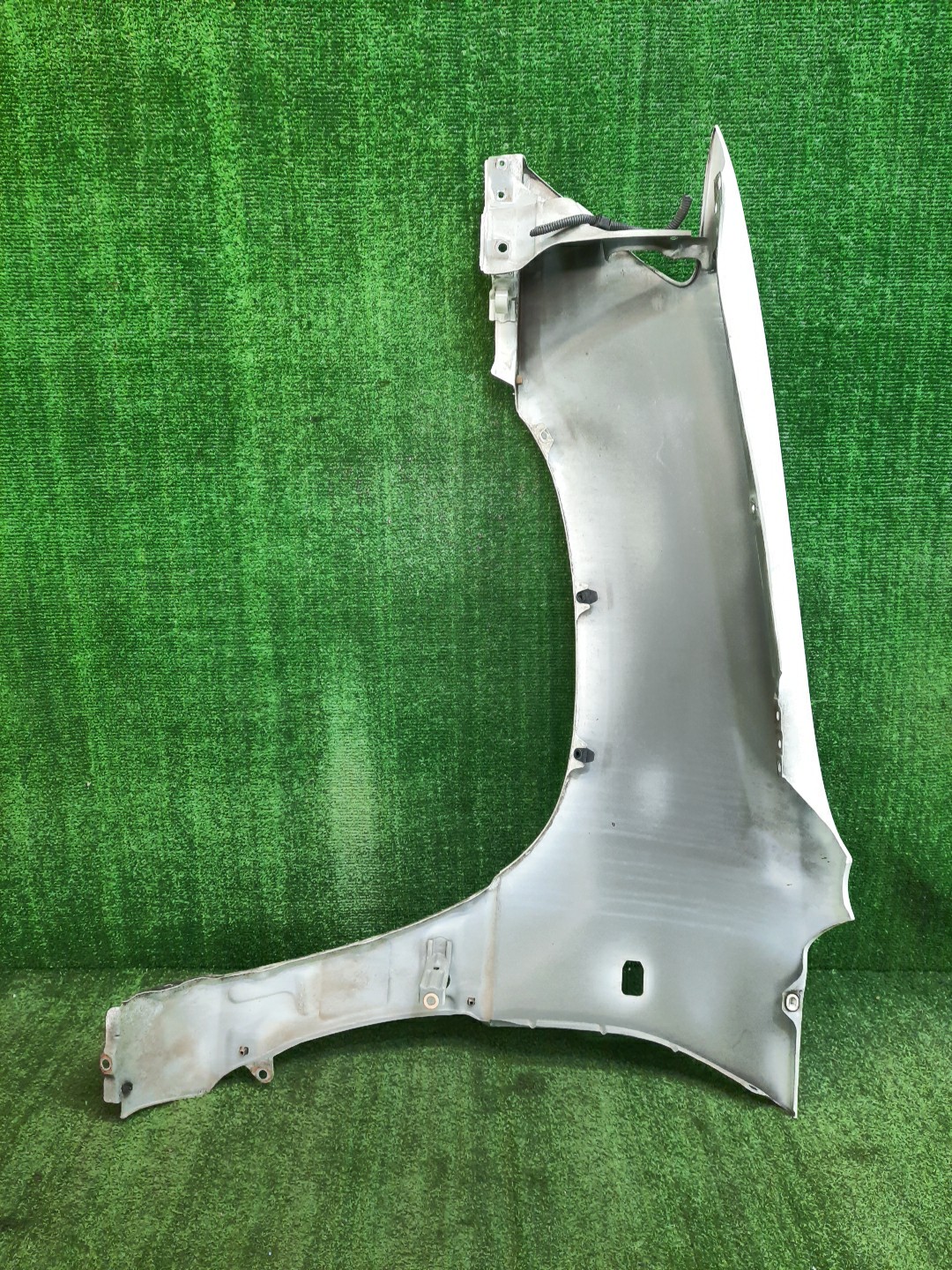 Крыло правое переднее TOYOTA HARRIER MCU15W, MCU10W, SXU15W, SXU10W, ACU10W, ACU15W 11259 4 ракурс