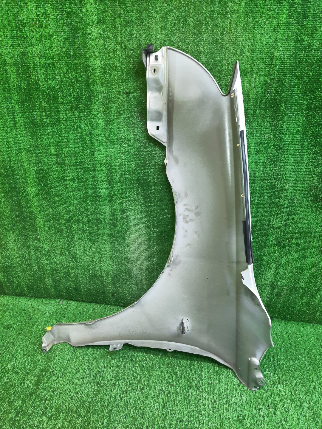 Крыло правое переднее TOYOTA AVENSIS ZZT251, AZT250, AZT255, AZT251 11338 2 ракурс