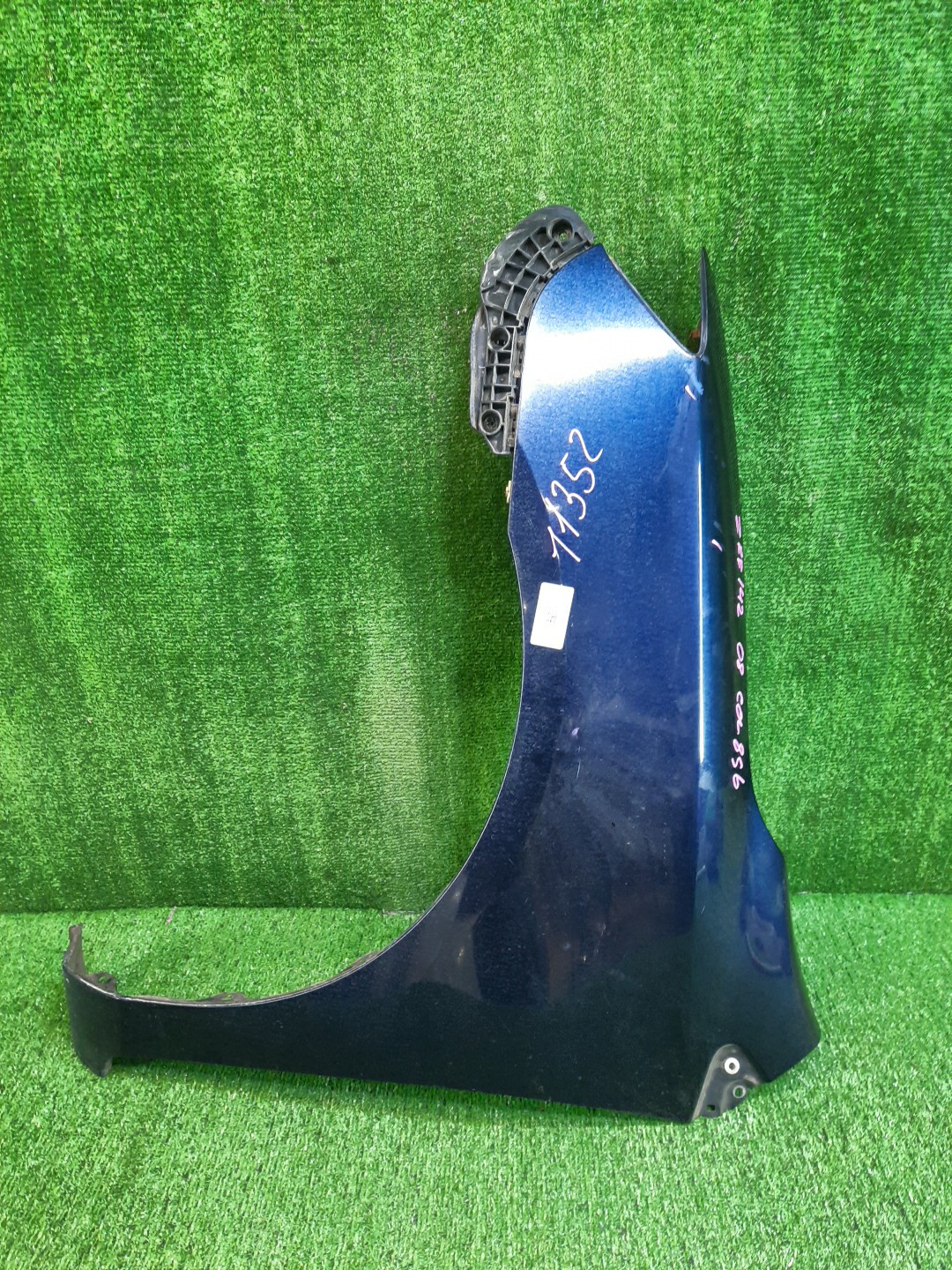 Крыло левое переднее TOYOTA COROLLA FIELDER, COROLLA  AXIO ZRE144G, ZRE142G, NZE144G, NZE141G, NZE141, NZE144, ZRE142, ZRE144 11352 1 ракурс