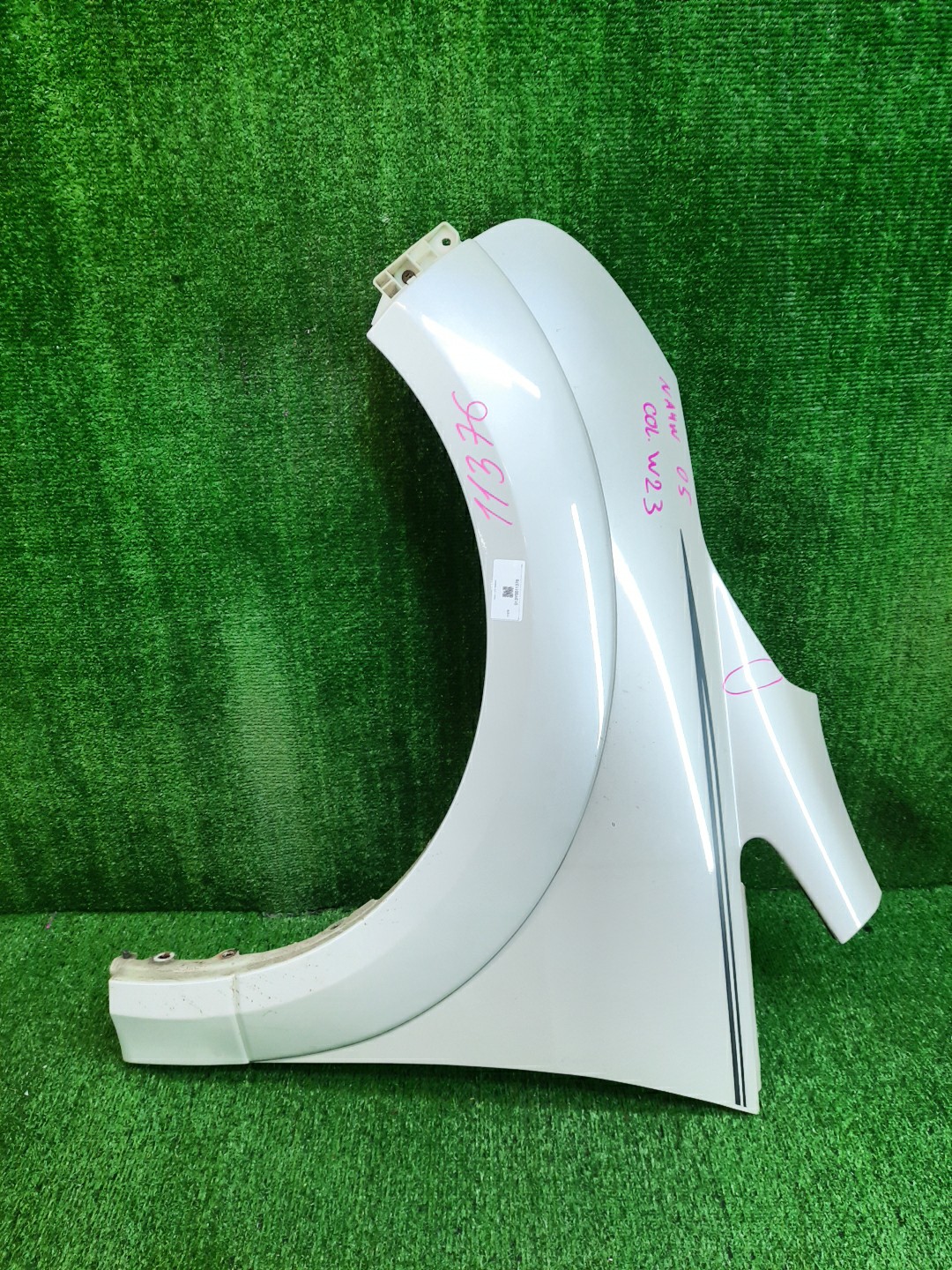 Крыло левое переднее MITSUBISHI GRANDIS NA4W 11376 1 ракурс