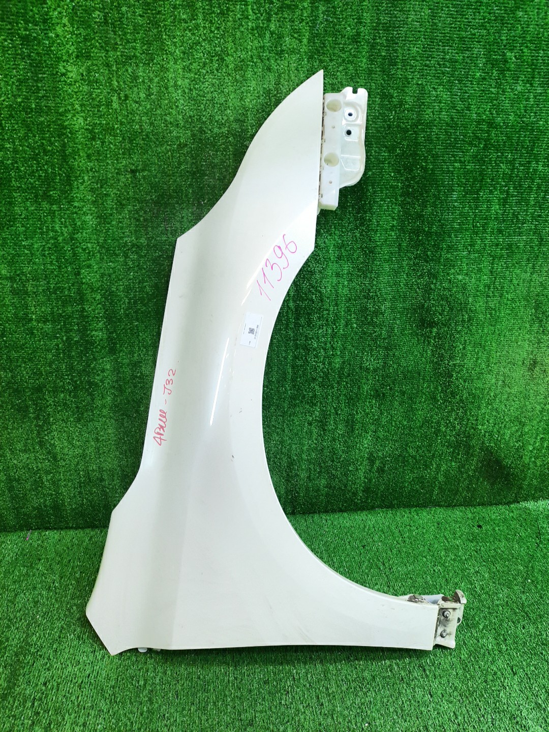 Крыло правое переднее NISSAN TEANA TNJ32, PJ32, J32 11396 1 ракурс Крыло правое переднее NISSAN TEANA TNJ32, PJ32, J32 11396 1 ракурс