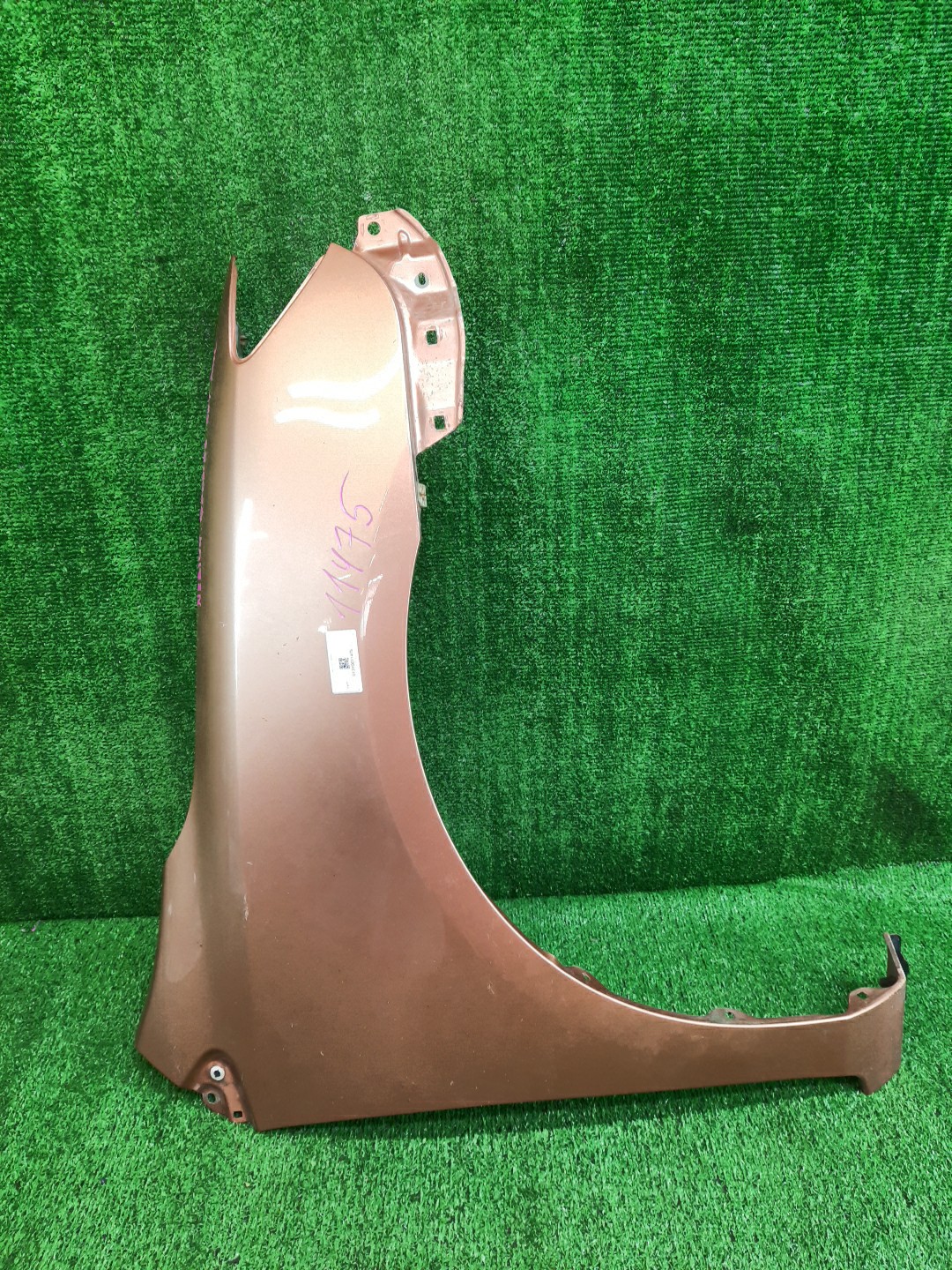 Крыло правое переднее TOYOTA COROLLA FIELDER, COROLLA  AXIO ZRE144G, ZRE142G, NZE144G, NZE141G, NZE141, NZE144, ZRE142, ZRE144 11475 1 ракурс
